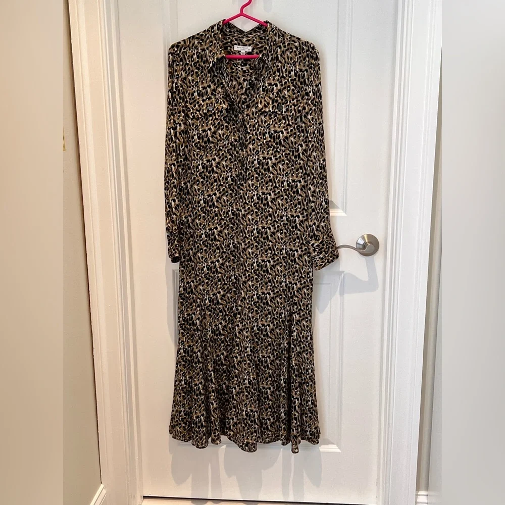 Equipment Femme Lenora Leopard Print Maxi Dress – Fluid Godet Hem Medium - Picture 3 of 6